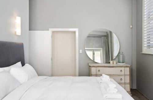 Gisborne Apartment | Renovated 3BR Apartment in CBD