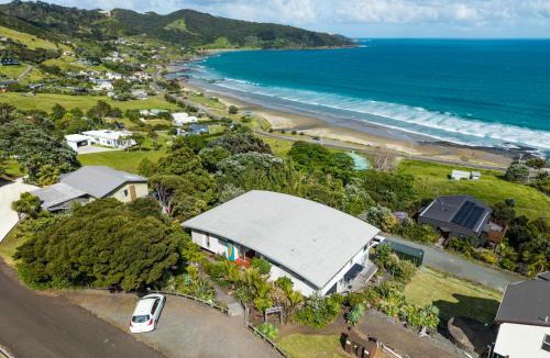 Ahipara Apartment | Mokorau Apartments - The Mukies