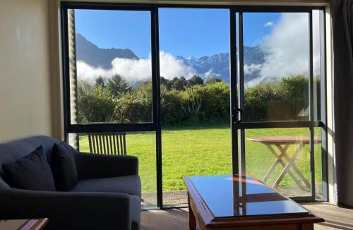 Fox Glacier Hotel | Sunset Motel