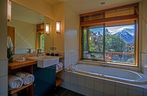 Craigieburn Valley Ski Club Hotel | Wilderness Lodge Arthurs Pass