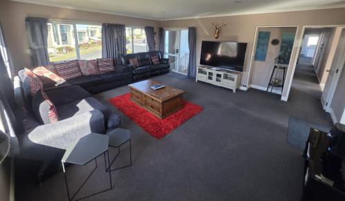 Nukuhau House | The Retreat Taupo