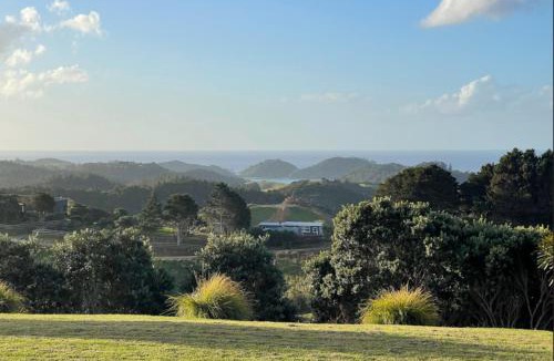 Tutukaka Cabin | Matapouri & Tutukaka Spectacular Coastal Views- Aroha Luxury Guest Suite