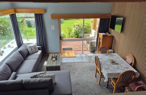 Oamaru Bed & Breakfast | Century House Accommodation