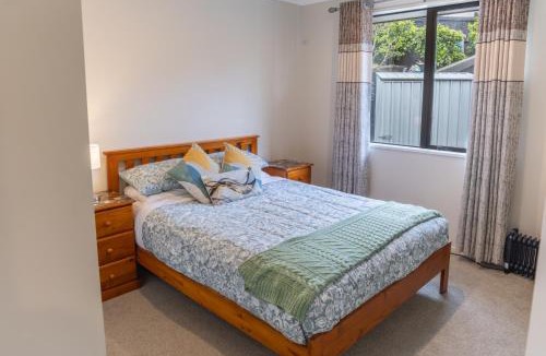 Pukekohe House | New two Bedroom house attached to main house