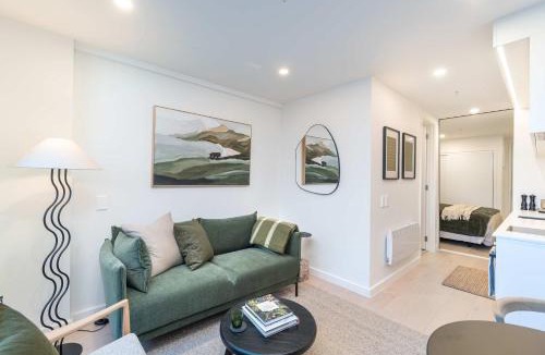 Te Aro Apartment | 1BR Alpha APT - Central Stay Top Amenities