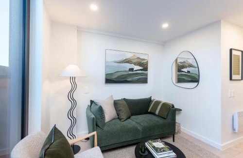 Te Aro Apartment | 1BR Alpha APT - Central Stay Top Amenities