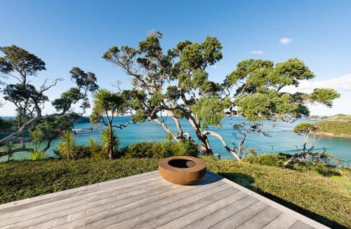 Whananaki North Villa | Hauora, beachfront in Moureeses Bay Northland