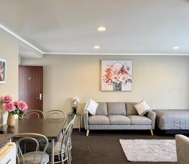 Taupo Hotel | Ashbrook Motel Taupo