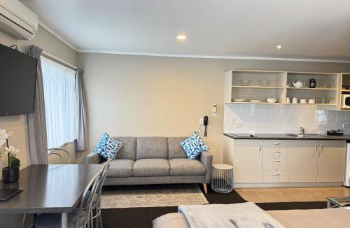 Taupo Hotel | Ashbrook Motel Taupo