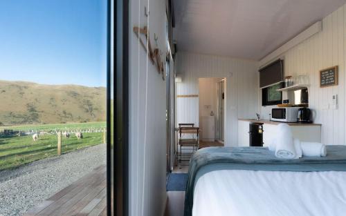 Mackenzie Country House | Airstrip Stays by Tiny Away