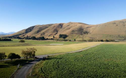 Mackenzie Country House | Tussock Views by Tiny Away