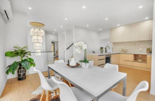 Glenfield Villa | The Quiet Grove-Auckland
