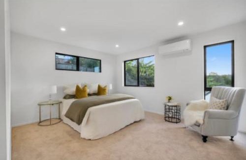 Glenfield Villa | The Quiet Grove-Auckland