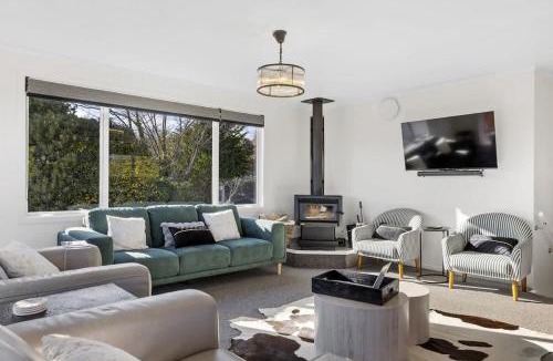 Richmond Heights House | Kensington Gem-Family Getaway