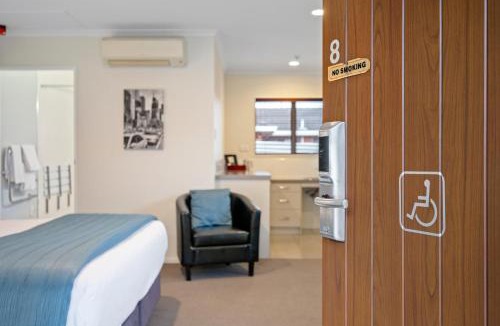 Pukekohe Hotel | ASURE Aveda Motor Lodge
