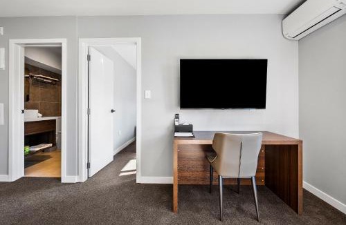 Mount Wellington Hotel | StarLand Stays