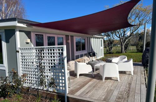 Puketapu House | Rose Cottage