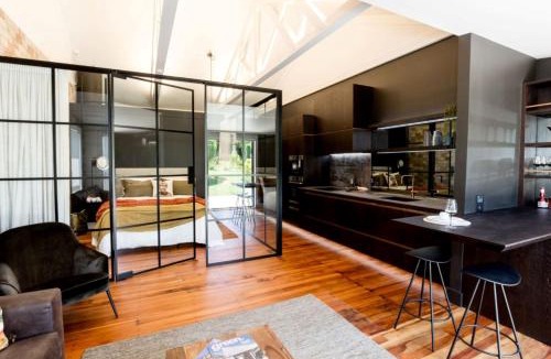 Oneroa Apartment | Moa Studios - Stay Waiheke