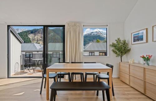 Queenstown City Centre House | Central Queenstown Residence