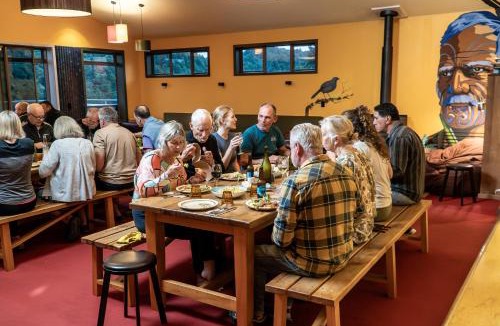 North Island Hotel | Timber Trail Lodge