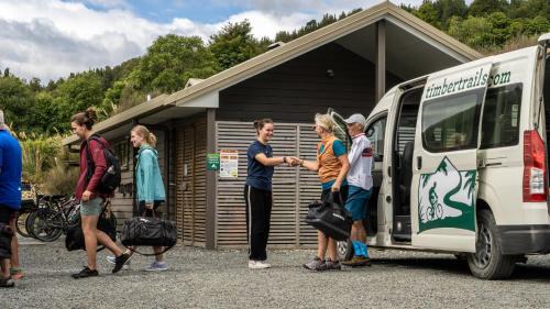 North Island Hotel | Timber Trail Lodge