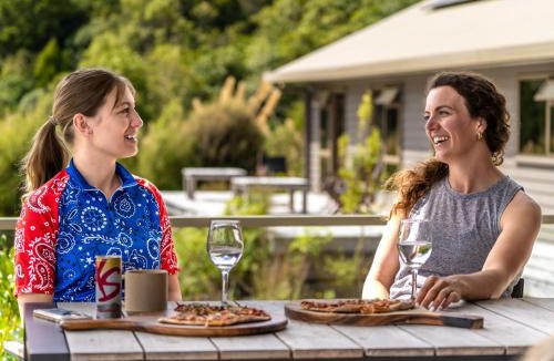 North Island Hotel | Timber Trail Lodge