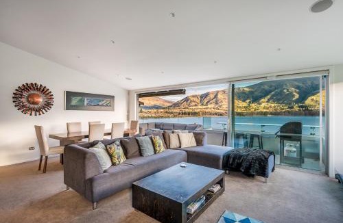 Wanaka Apartment | 2 Lakeview Heights