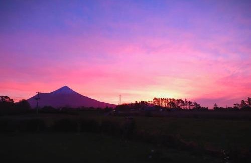 Midhirst House | Taranaki Creekside KEA by Tiny Away