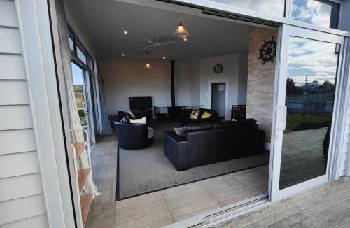 Riverton House | Church Street Charmer