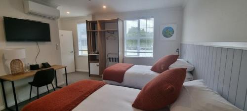 Kawhia Hotel | Sands of Kawhia Hotel