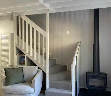 Sunshine Bay House | Fernhill Retreat
