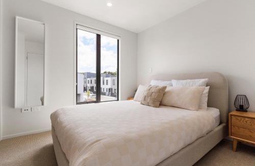 Mount Albert Apartment | The fern - Boutique Mount Albert Townhouse