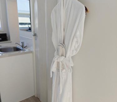 Tauranga Hotel | Roselands Motel