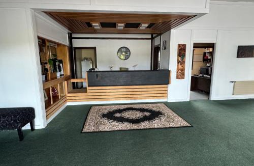 Tokaanu Hotel | Tokaanu Retreat