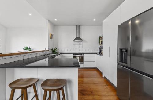 Fitzroy House | Serene Stay - Fitzroy Holiday Home