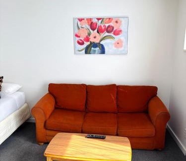 Christchurch Hotel | Bush Inn Court Motel