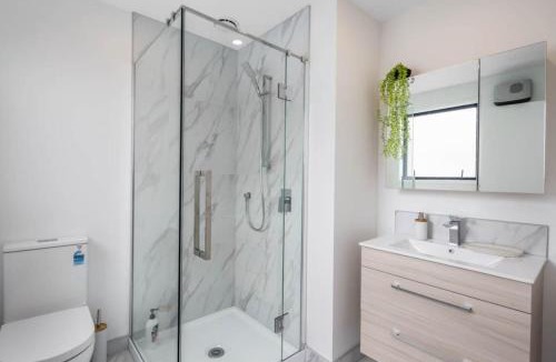 Trentham House | Oliver Oasis Wellington 2BR Retreat