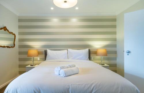 Fendalton Apartment | Fendalton Comfort Stylish & Convenient with Carpark