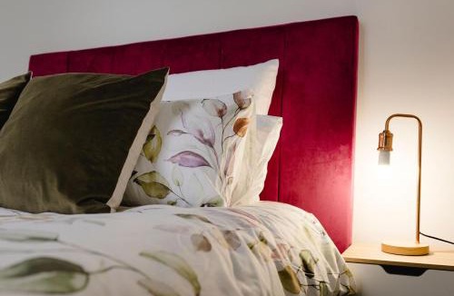 Wellington Apartment | Spacious 3BR Retreat on City Fringe w Free Parking