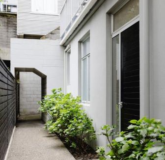 Wellington Apartment | Spacious 3BR Retreat on City Fringe w Free Parking