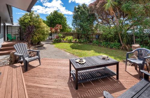 Papamoa Beach House | Beach House with Spacious Backyard in Papamoa