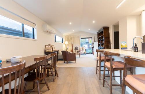 Kawarau Falls House | Cozy home by the remarkables