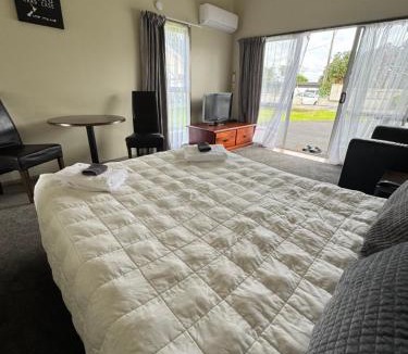 Tauranga South Hotel | Fountain Court Motel