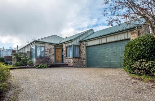 Hanmer Springs House | 2a Bath Street