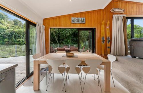 Pukawa House | Pukawa Haven - Pukawa Bay Holiday Home