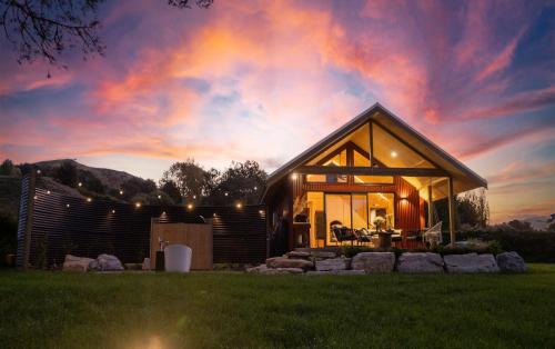 Waitomo District House | Ripples Retreat - Riverside Luxury