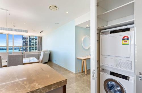 Auckland Central Business District Apartment | QV Stays Luxury Suite with Views Galore