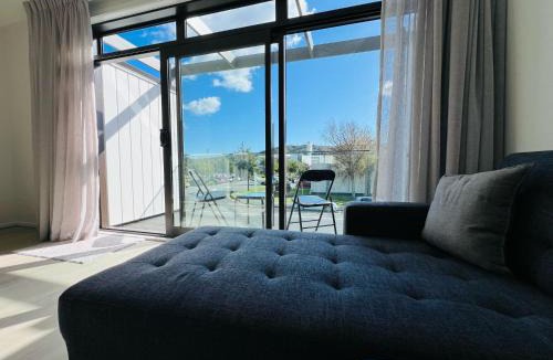 Lower Hutt Apartment | Hutt Central Brand New 3 bedroom 2 Bath Spacious House with Balcony Private garage- 15 Mins to Wellington CBD