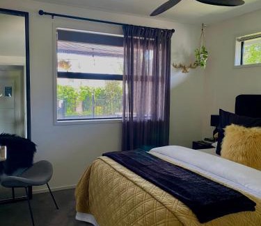 Papamoa Beach House | Private Papamoa Beach Paradise