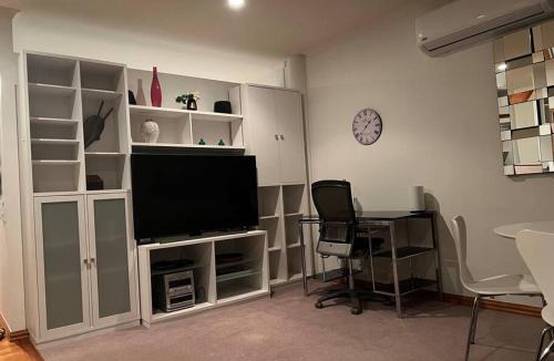 Auckland Central Business District Apartment | Seaview Waterfront Hotel Apt